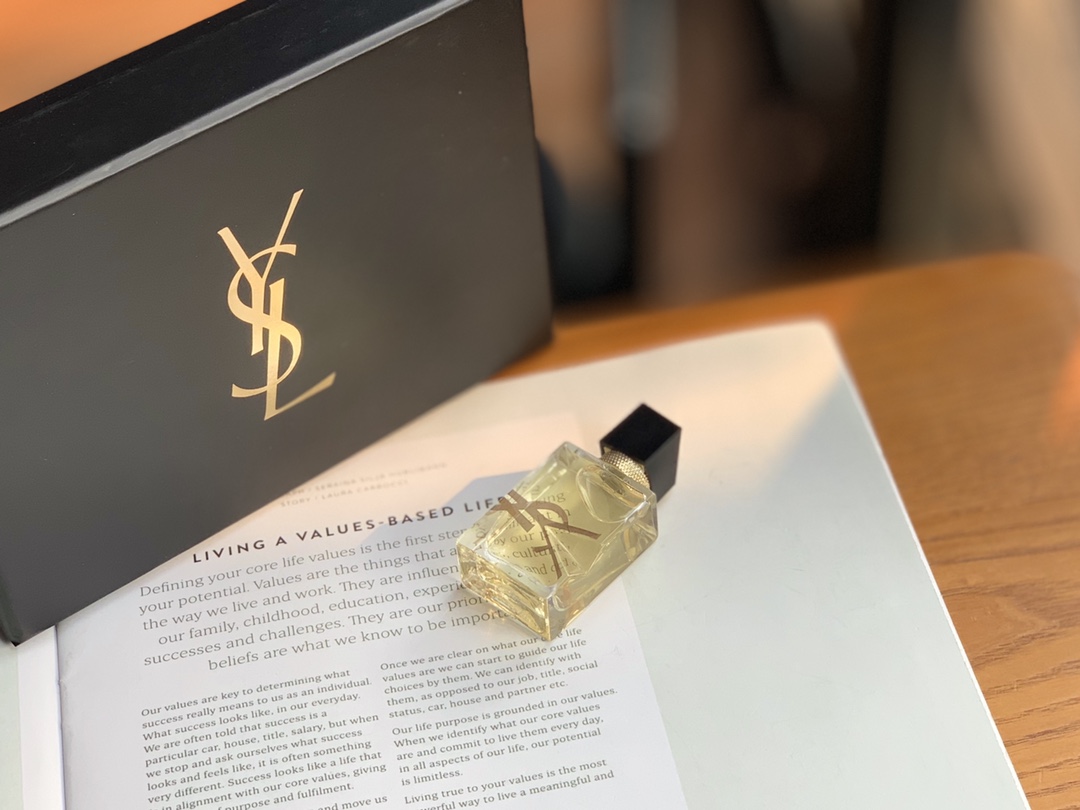 Saint Laurent perfume